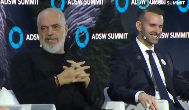 Edi Rama i Milojko Spajić na panelu u UAE