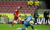 Robert Lewandowski to gigant. Strzelił hat-tricka z FC Koeln. Ma już na koncie 300 goli w Bundeslidze!