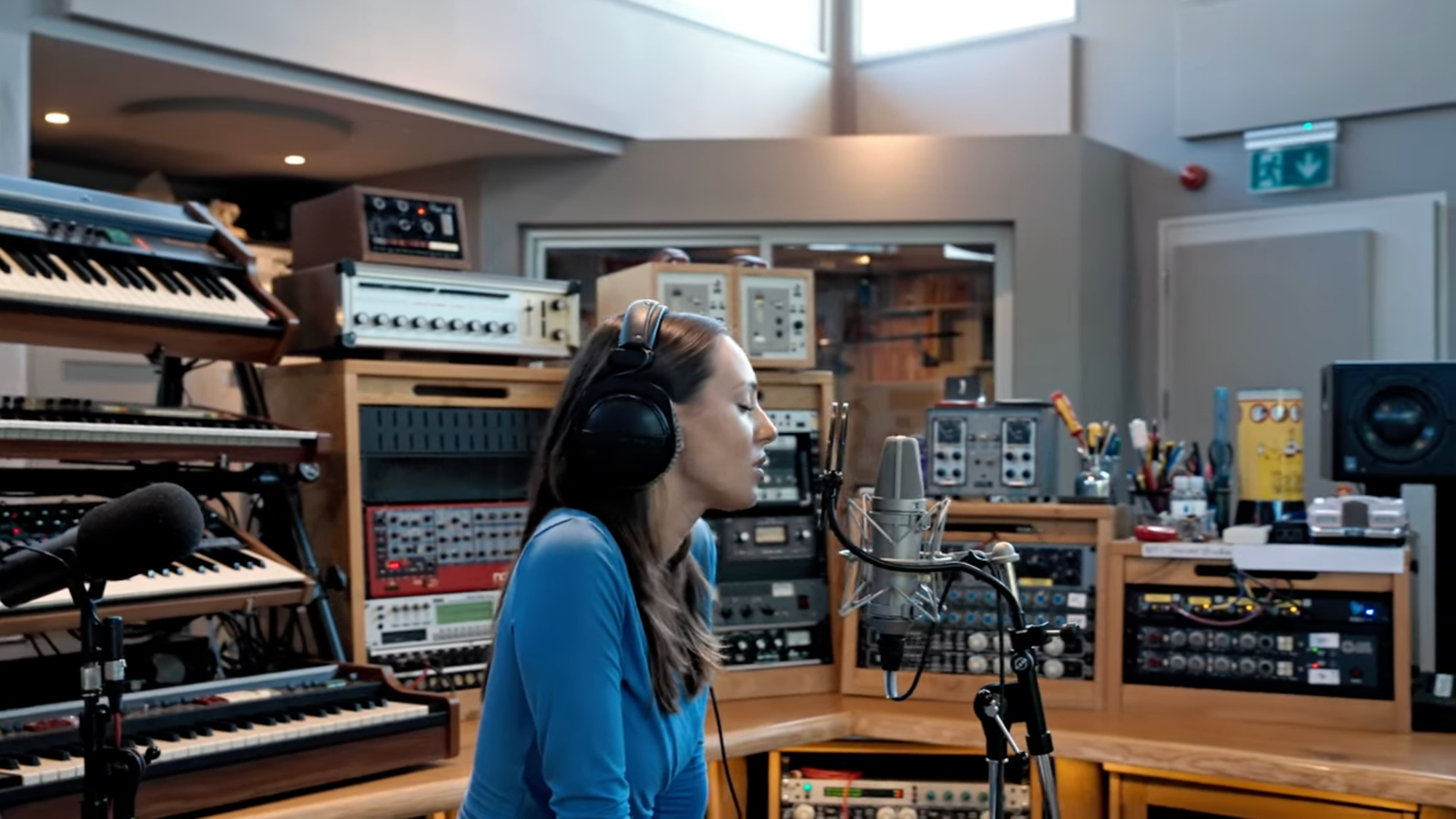 Speváčka Charlotte Gott.