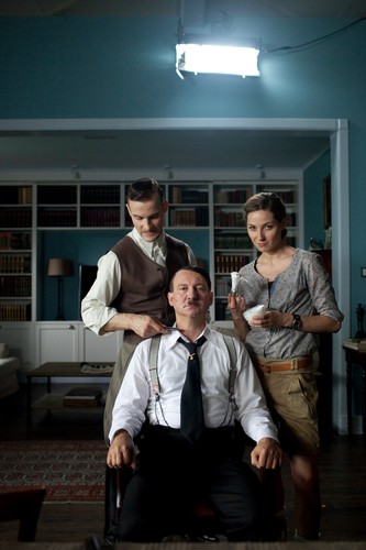 Magdalena Grąziowska, Bartosz Porczyk i Robert Więckiewicz w filmie 'AmbaSSada'