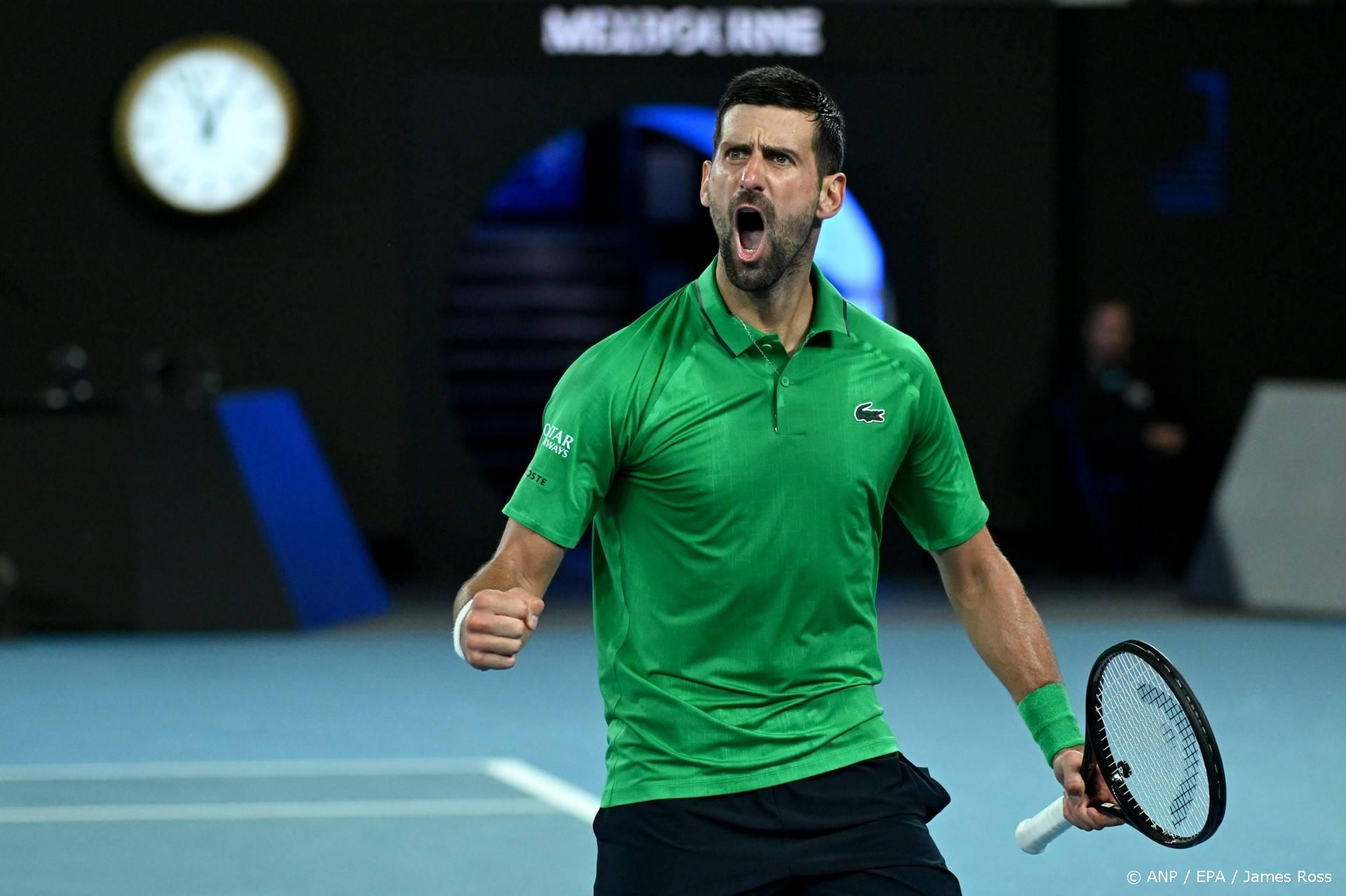 Djokovic (38) stunt tegen de torenhoge favoriet Sinner in Australian Open
