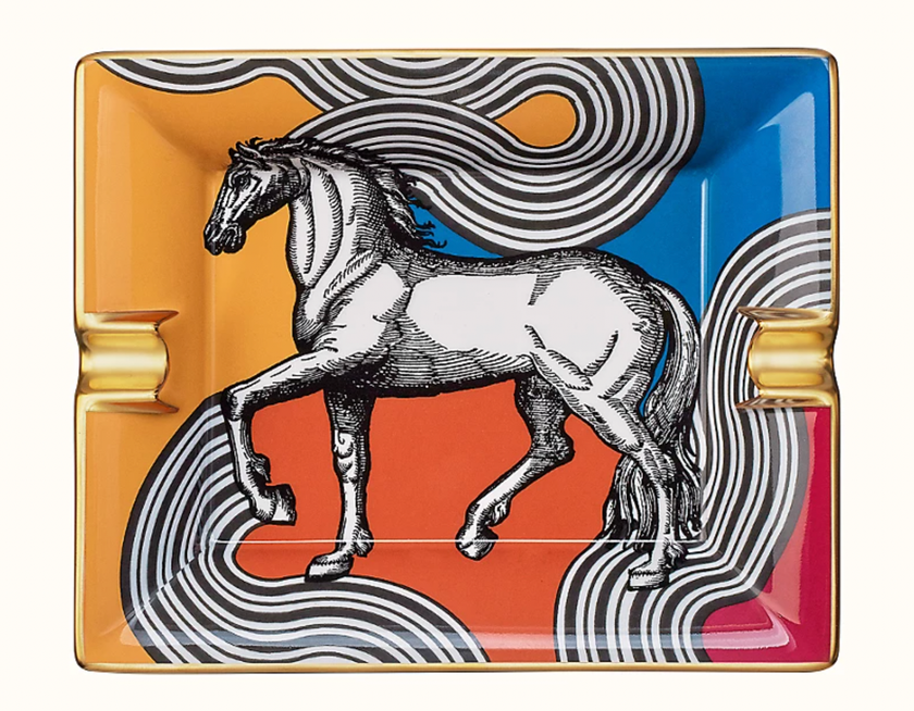Aschenbecher mit dem bekannten Pferde-Motiv von Hermès Maison für 600 Franken.