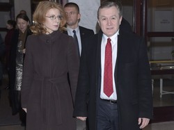 Prezydentowa ma stylową konkurencję: Piotr Gliński wprowadza na salony młodą żonę. FOTO