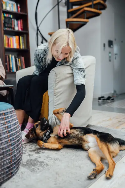 Kasia z Cheetosem, który jest rozpoznawany i kochany przez fanów Kasi 