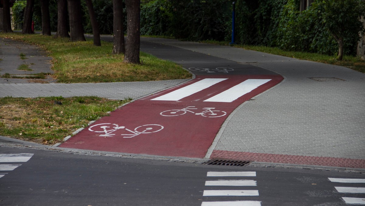 Wprowadzenie w Łodzi objazdów dla rowerzystów na czas remontów w centrum Łodzi to ewenement na skalę ogólnopolską - uważa oficer rowerowy z Wrocławia Daniel Chojnacki, który był gościem magazynu rowerowego w Radiu Łódź.