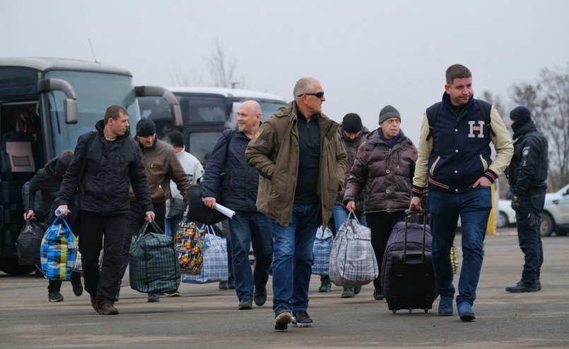 "Wymiana rozpoczęła się"- podała Morozowa. Dodała, że liczba osób, które mają być przekazane Kijowowi, może zwiększyć się.