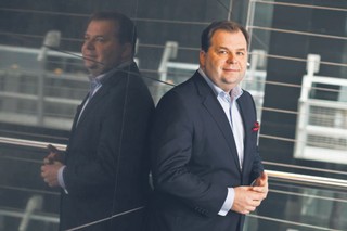 Sebastian Mikosz: Samochód Jamesa Bonda - odjazd w przyszłość