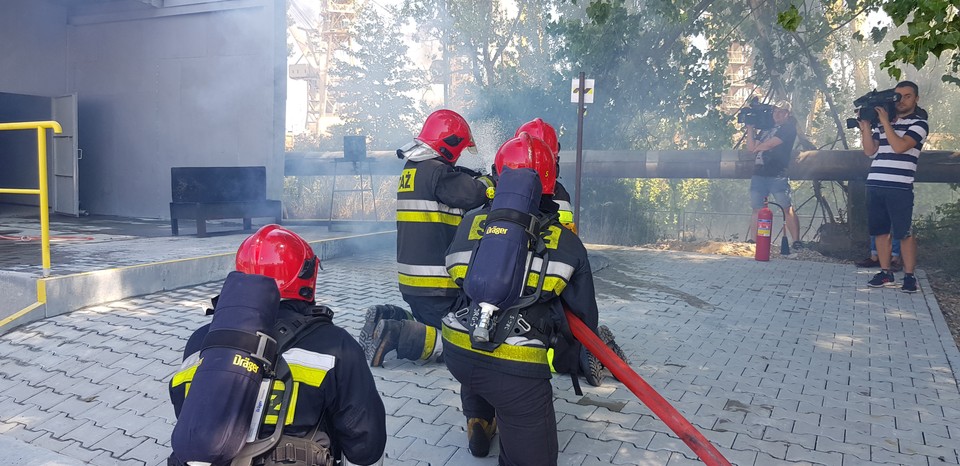 Szczecin: spełnili marzenie chorego na białaczkę Kuby. "Bycie strażakiem to największy honor"