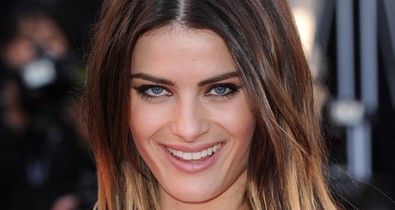 A 10+1 lehengerlően szexi kép a 30 éves brazil szupermodellről - Isabeli Fontana 30