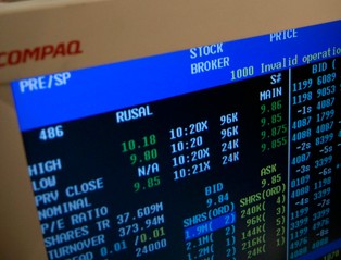 Straty konkurenta pogrążyły akcje Rusala w Hong-Kongu