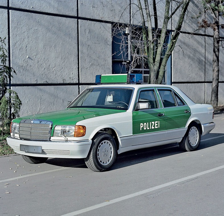 Mercedes 420 SE - Prawdziwa ikona stylu