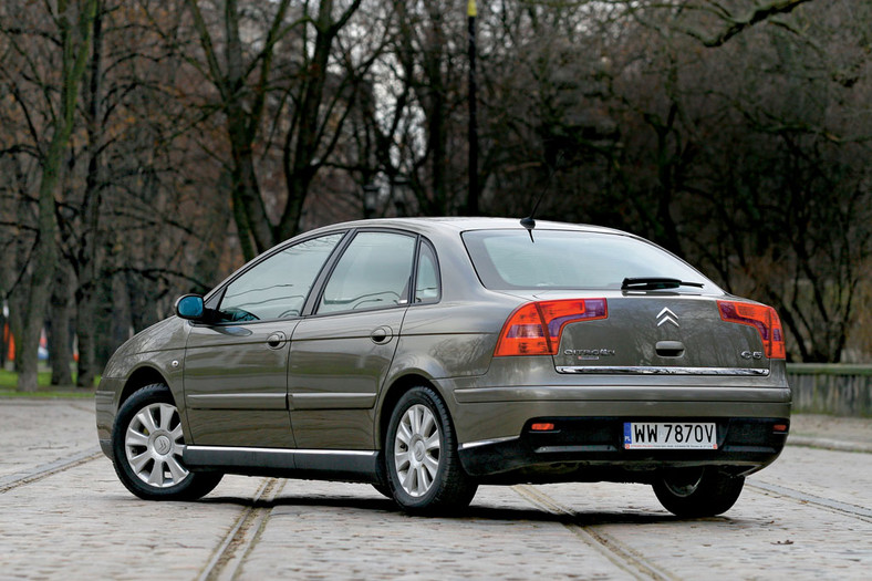 Komfortowy, oszczędny i niedrogi - sprawdzamy Citroena C5 2.0 HDi