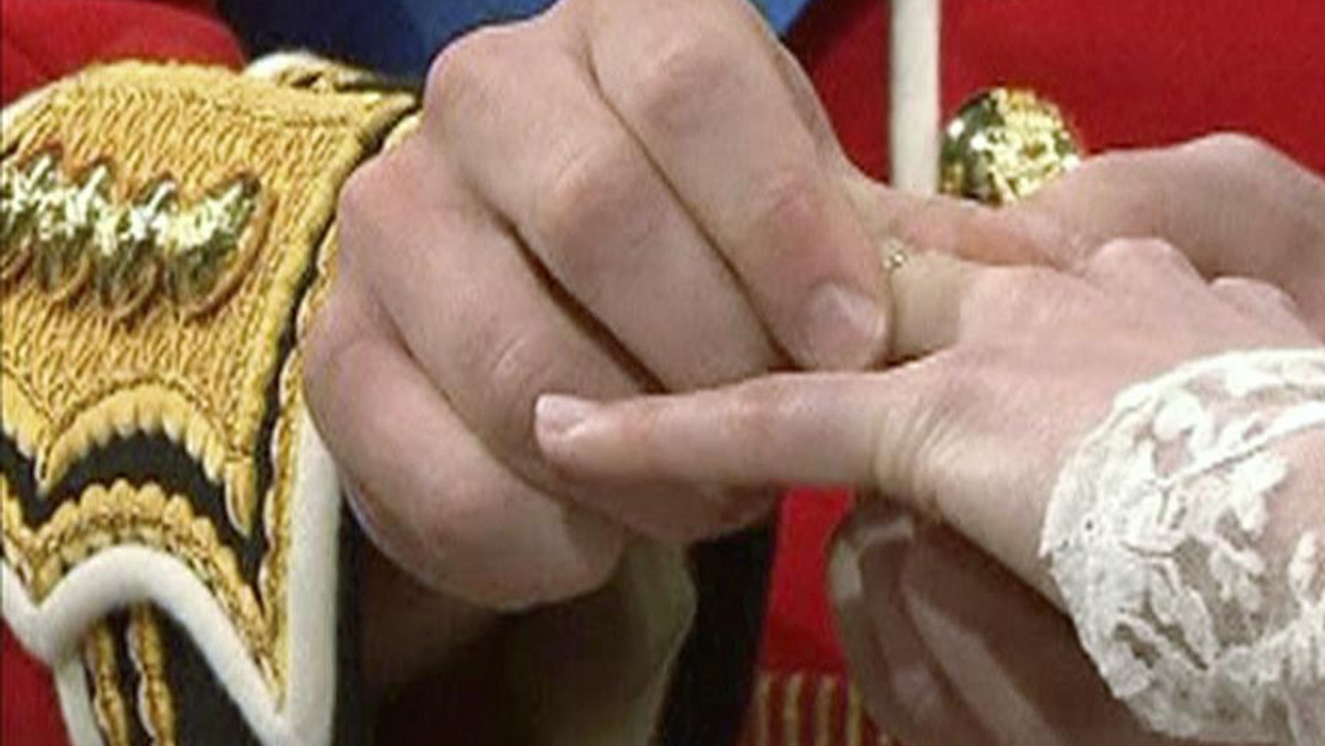 Rzecznik Pałacu Buckingham potwierdził informacje przekazywane przez brytyjską prasę, że książę William i Kate Middleton nie podpisali intercyzy. Przeciwny temu był podobno sam pan młody - informuje TVN24.pl.