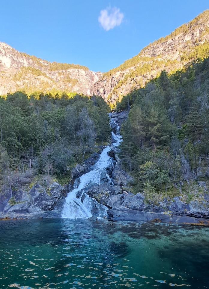 Rejs po Aurlandsjorden i Nærøyfjorden