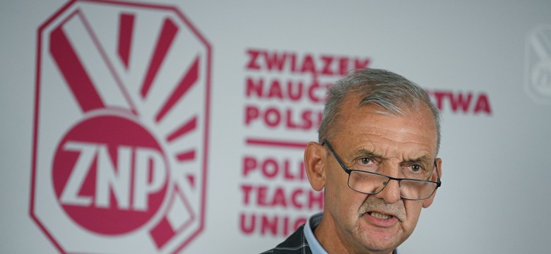 Nauczycielski awans wart 155 zł podwyżki. "To nie motywuje do podnoszenia kwalifikacji"