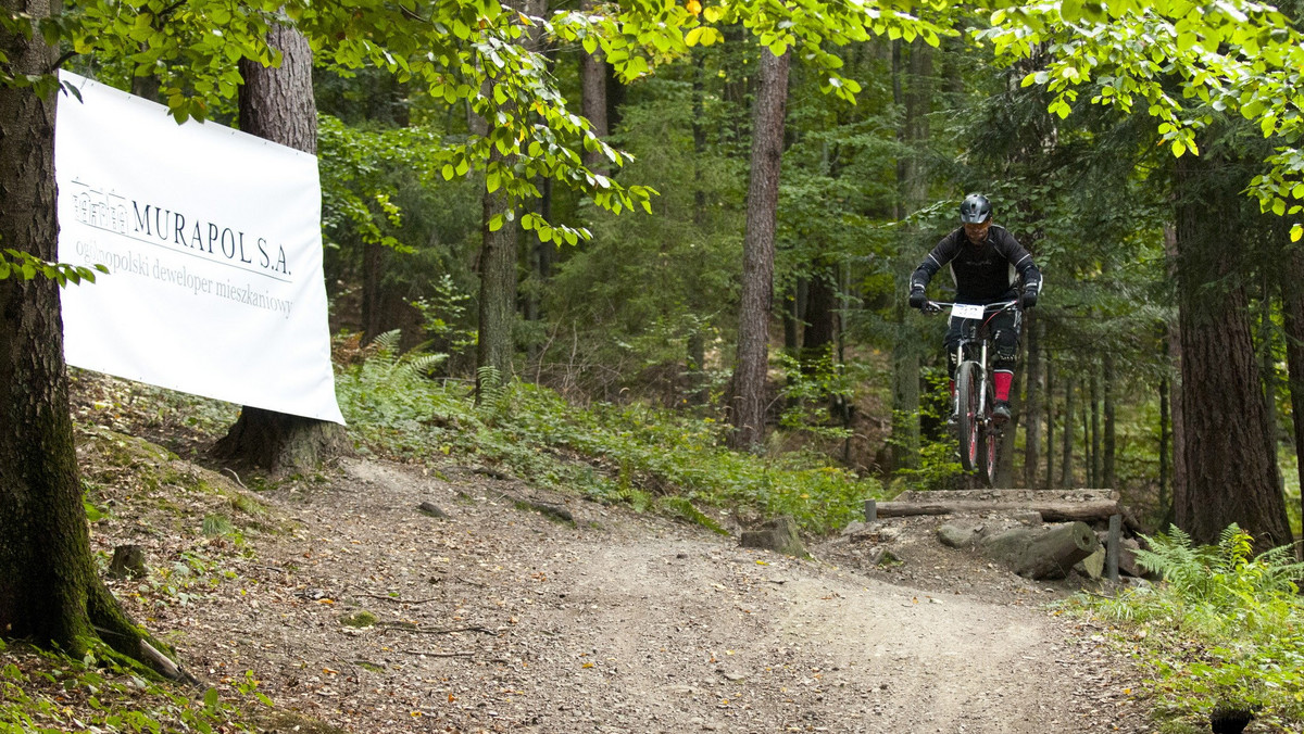 Kozia Góra w Bielsku-Białej stała się prawdziwym rajem dla rowerzystów szukających w Beskidach ekstremalnych wrażeń. W sobotę riderzy z całej Polski rywalizowali tu podczas zawodów Murapol Enduro Trails Cup.