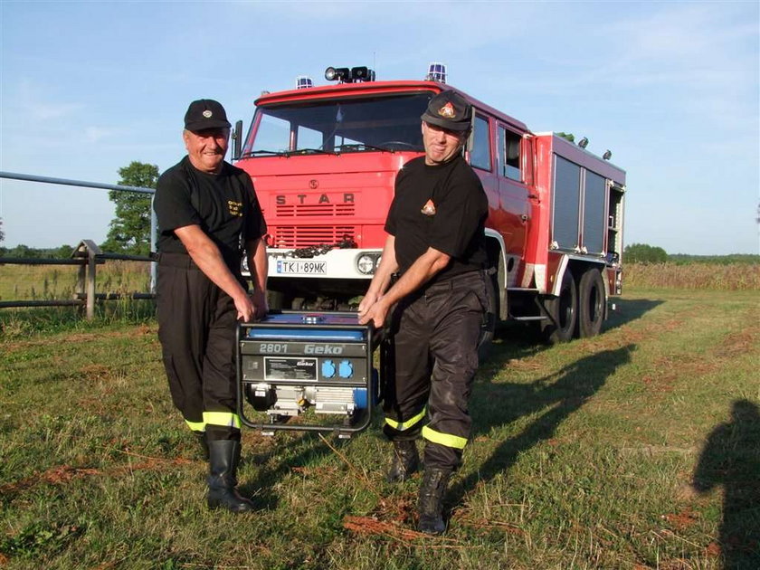 Strażacy uratowali staruszkę