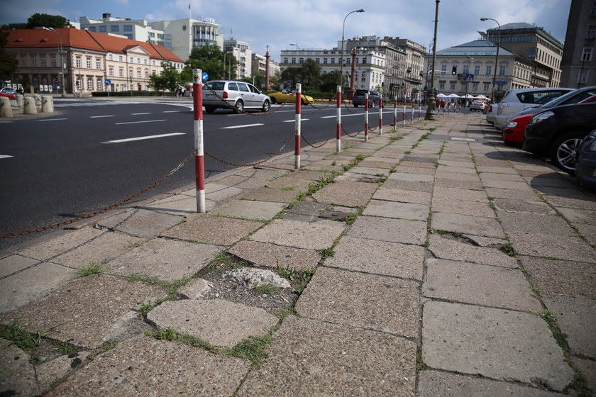 Wymienione zostaną chodniki