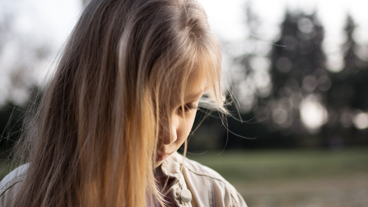 Psychologia dziecka. Co zachęca dzieci, by przyglądały się temu, co czują