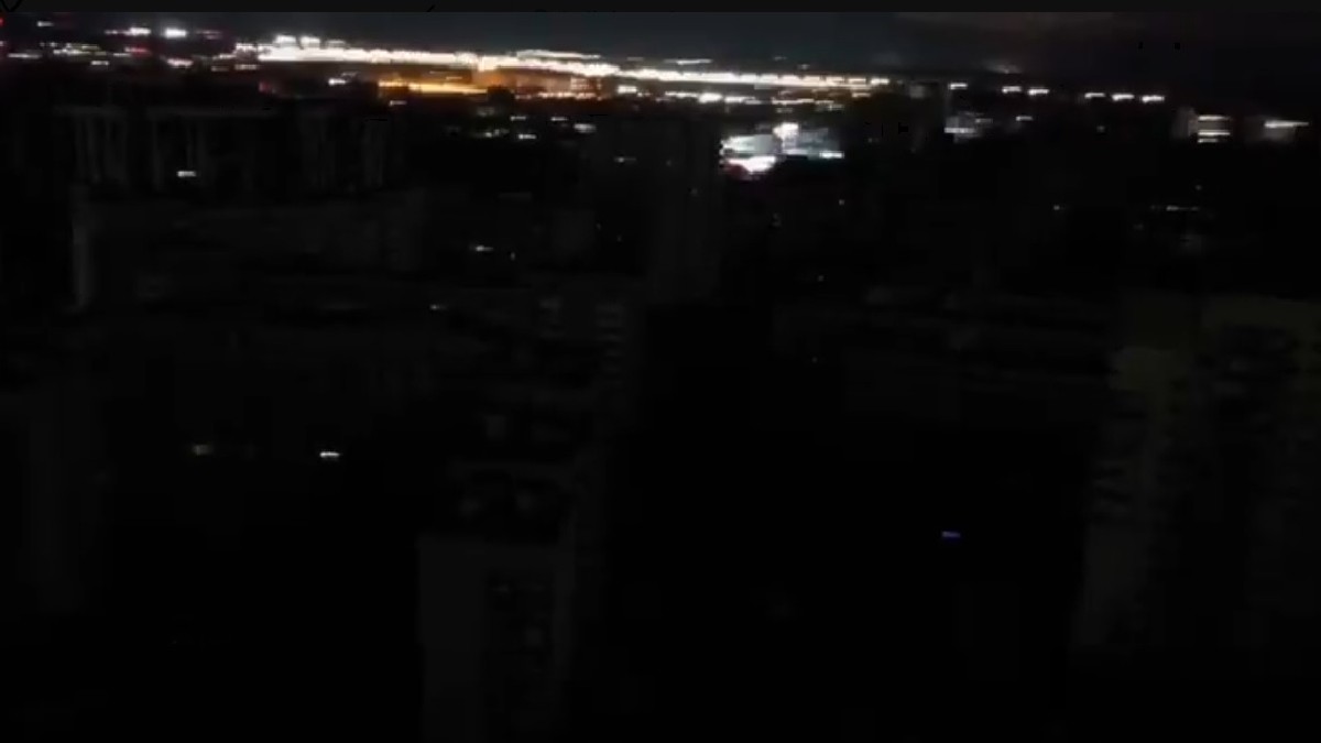 Pană masivă de curent în regiunea Kaliningrad din Rusia și explozii în Ufa, pe fondul unor alerte de drone