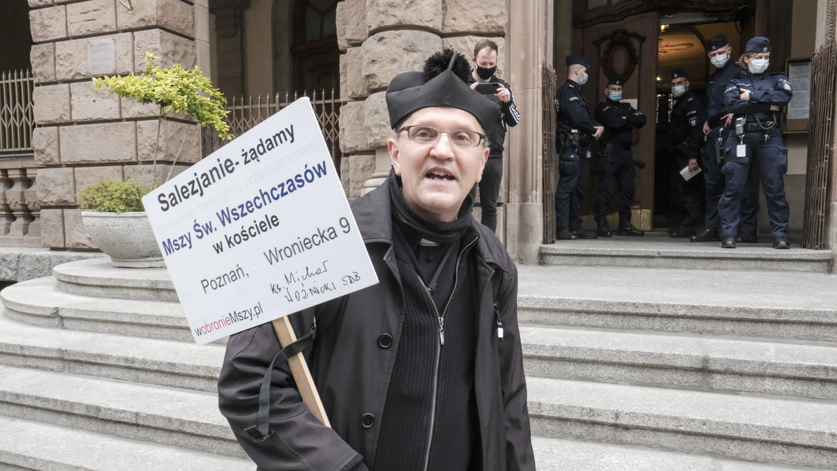 Skandaliczne kazanie słynnego księdza. Zachęcał do bicia kobiet [WIDEO]