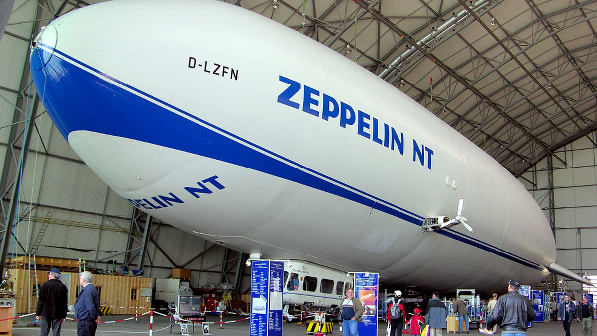 Brytyjski uczony prof. Sir David King z University of Oxford, przewiduje renesans zeppelinów. W ciągu dekady miałyby stać się jednym z filarów lotnictwa. Pierwsze nowoczesne konstrukcje mogą wystartować już za niecałe dwa lata.