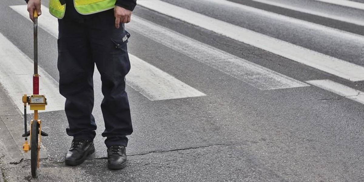 Auto potrąciło matkę i wózek z dzieckiem