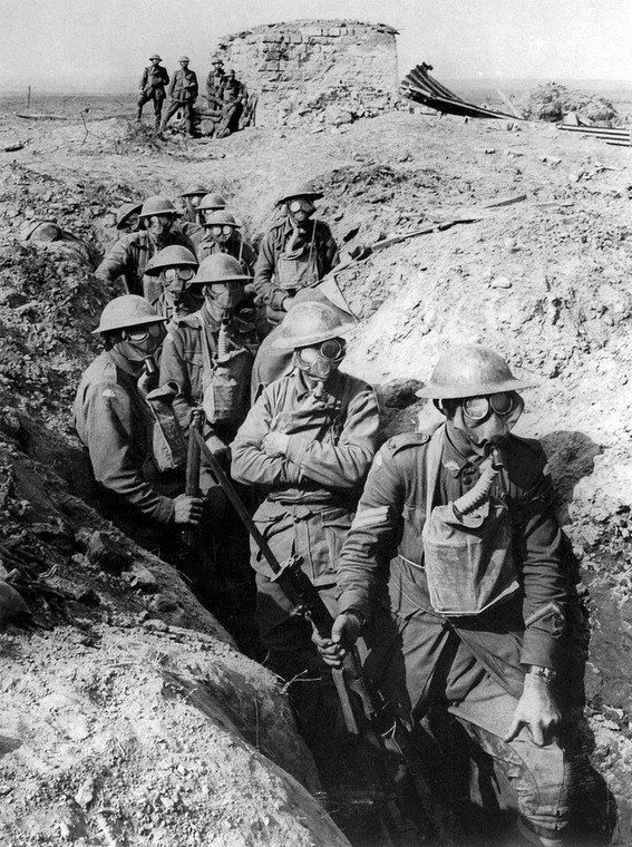 Australijscy żołnierze w okopach 