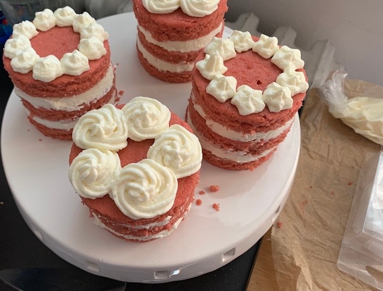 Red Velvet tortičky, inšpirované originálnym americkým receptom.