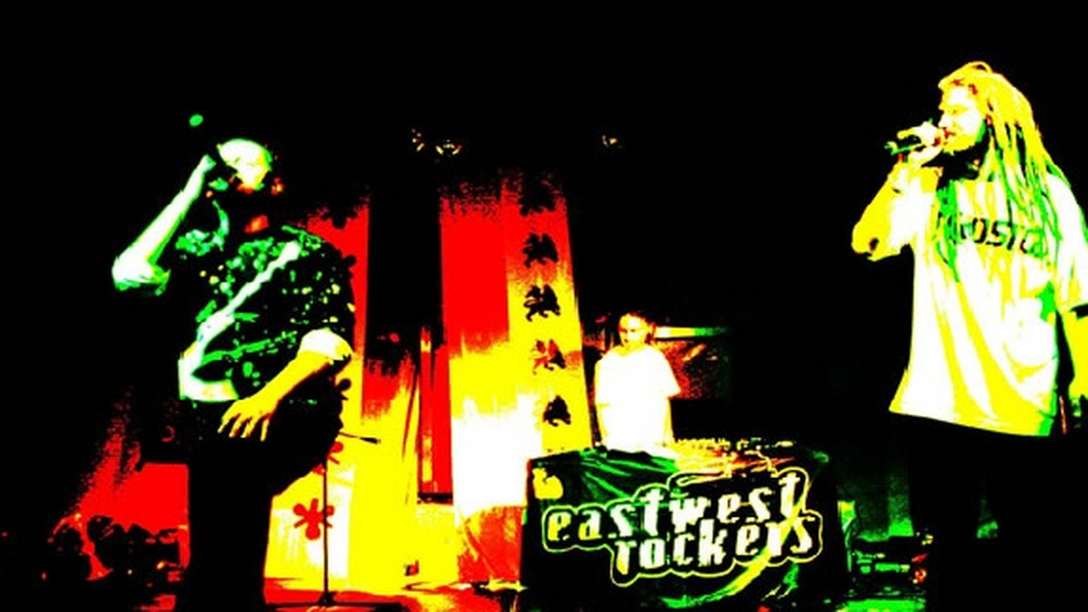 Eastwest Rockers to ekipa od 7 lat działająca na polskiej scenie reggae. W październiku ukaże się ich najnowsza płyta, zatytułowana "Eastwest.FM". Grupa wyrusza też w trasę po Polsce.