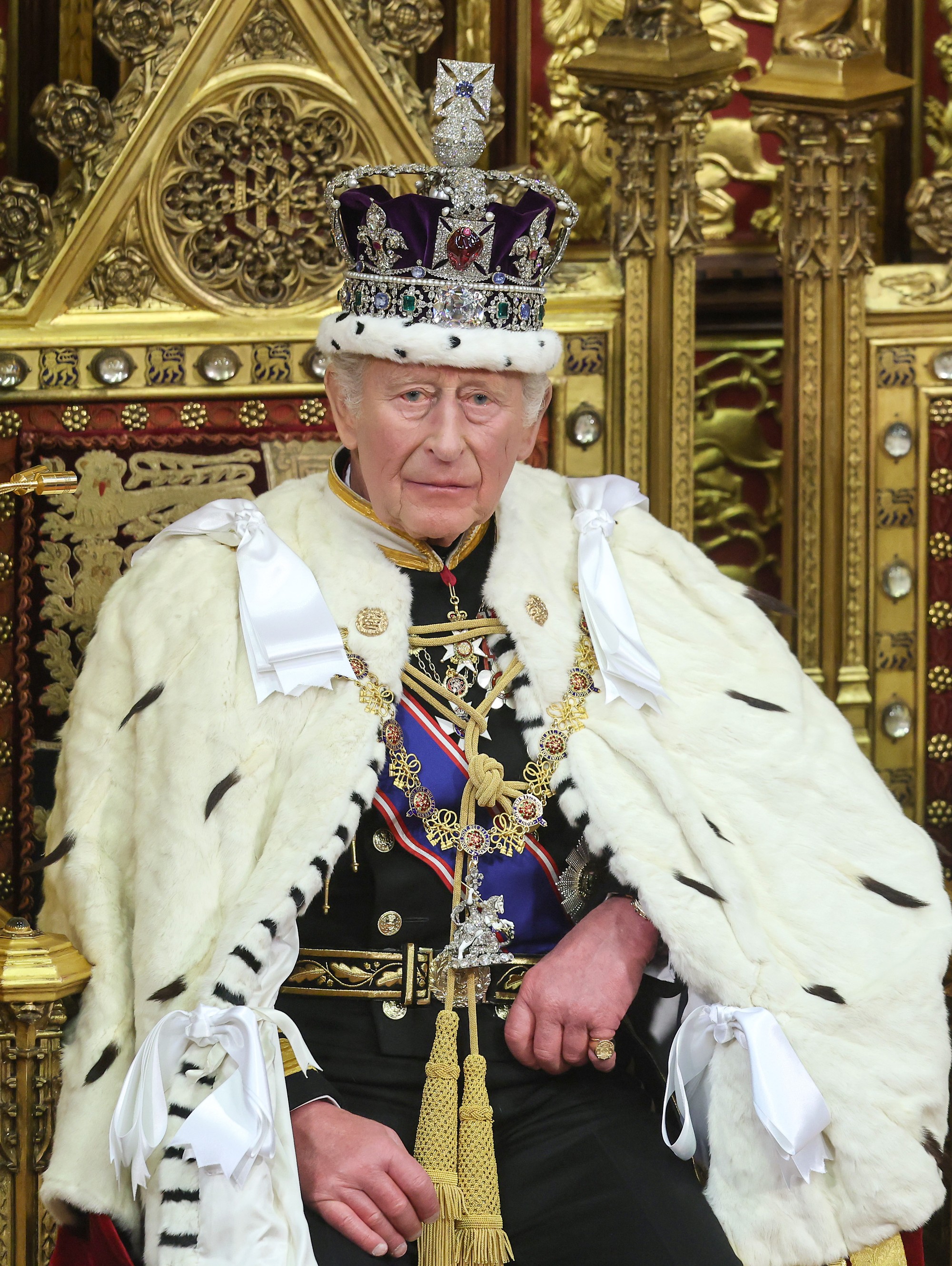 Britský kráľ Karol III. na slávnostnom otvorení parlamentu vo Westminsterskom paláci v Londýne v stredu 13. mája 2026. 