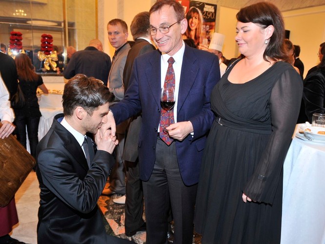 Tata Tomka dobrze się czuje w ich towarzystwie