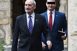 Antoni Macierewicz Bartłomiej Misiewicz