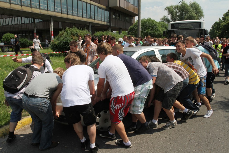 Studenci pobili "autobusowy" rekord Guinnessa