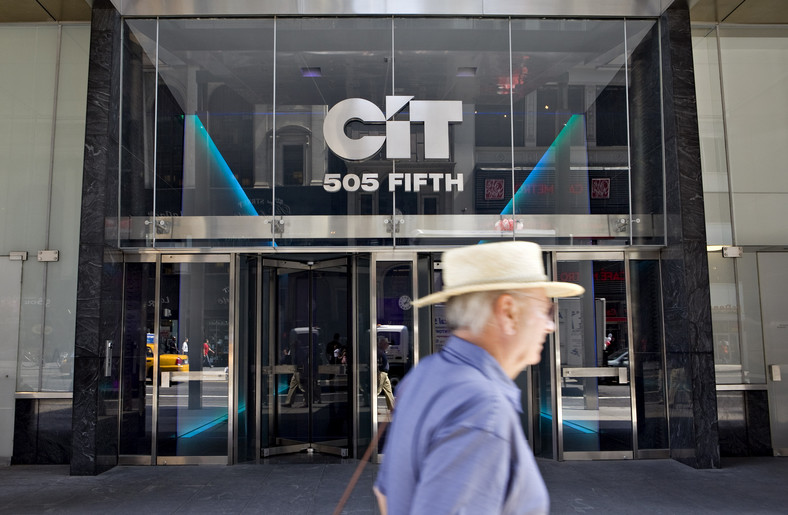 Główna kwatera CIT, amerykańskiego kredytodawcy dla małego i średniego biznesu,  na Manhattanie, w Nowym Jorku. Fot. Bloomberg