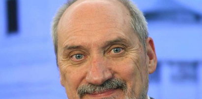 Macierewicz: Fałszerstwa i zdrada Tuska!