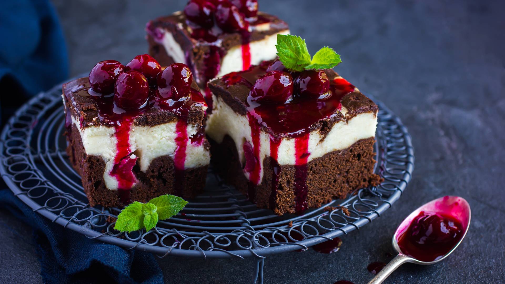 Čoko kocke sa višnjama tope se ustima i bolje su od svake torte koju ste probali