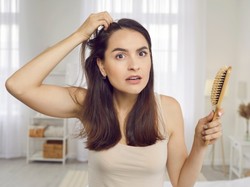 Kilka rzeczy, które warto jeść, żeby opóźnić i spowolnić siwienie