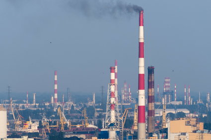 Eksperci: koszt emisji CO2 w Polsce jest trzy razy wyższy od średniej UE