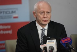 Wyślą ministra do Brukseli? Poseł PO: Odetchnąłbym z ulgą