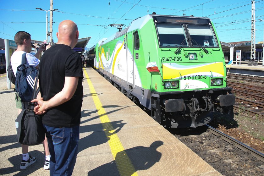 Pierwszy "Słoneczny" ruszył w sobotę rozpoczyn ającą wakacje