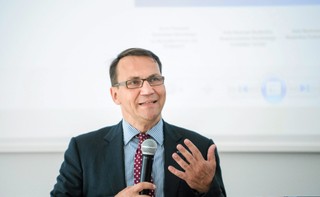 TVP Info ujawnia kolejne taśmy. Sikorski o rektorach polskich uniwersytetów: Nieroby