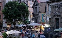 "Nostalgia" za Neapolem. Być turystą we własnym mieście [#DobryCynk]