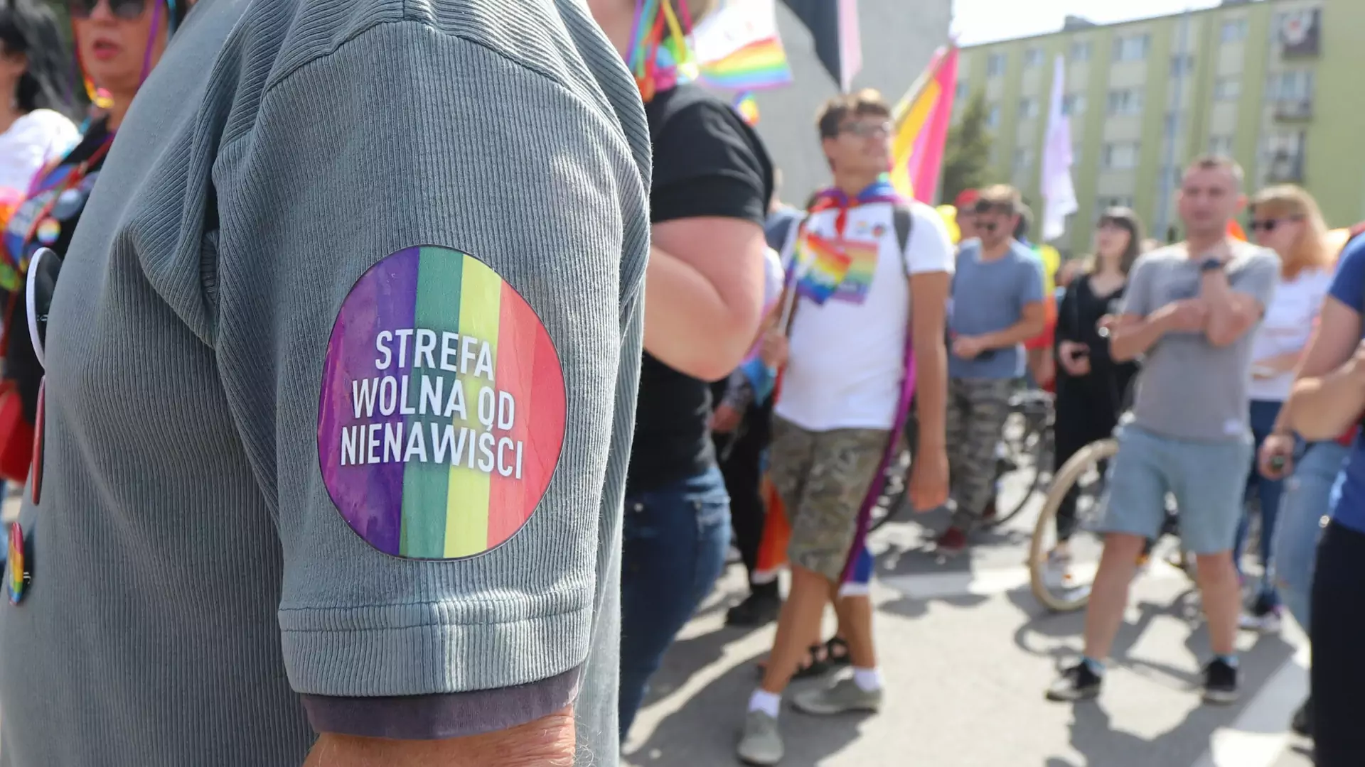 Koniec "stref wolnych od LGBT"? Komisja Europejska wszczyna procedurę naruszeniową wobec Polski