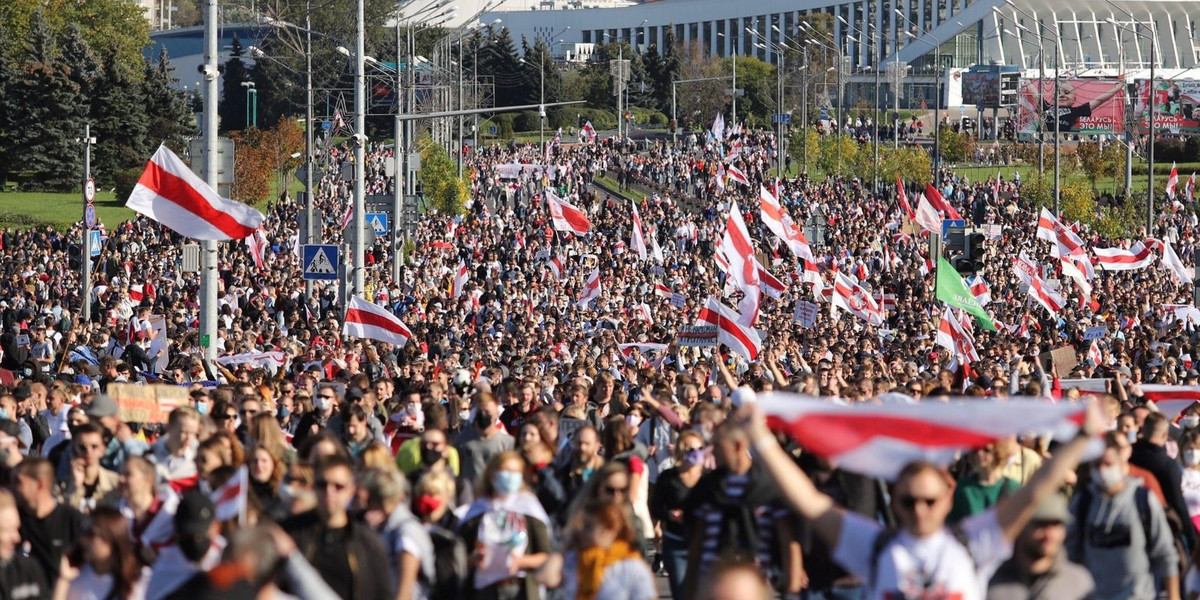 Tysiące ludzi na białoruskich ulicach