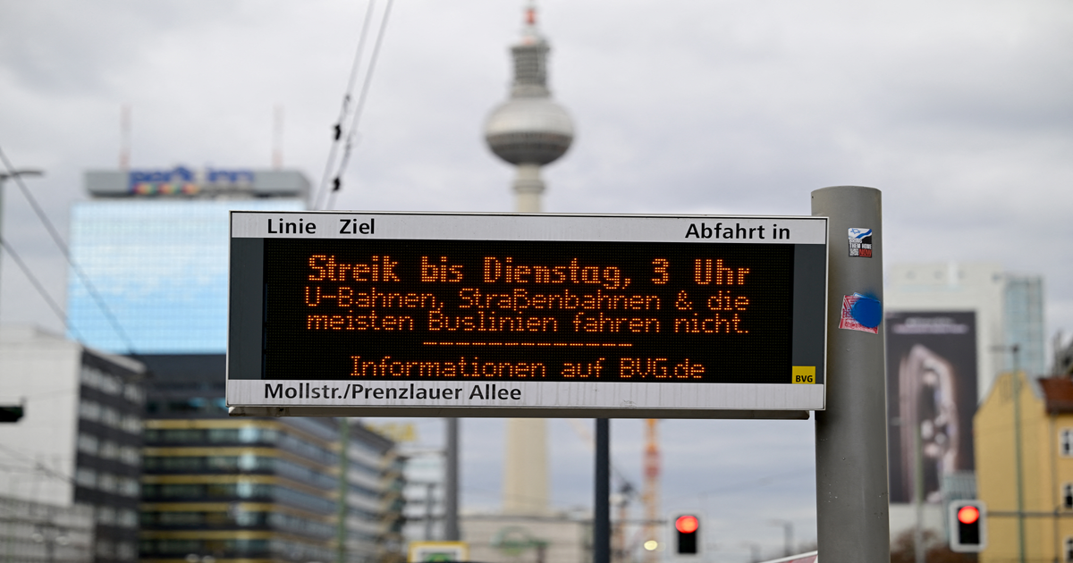 F-nf-Tage-nach-Zusammenbruch-Berliner-Stra-enbahn-fast-wieder-vollst-ndig