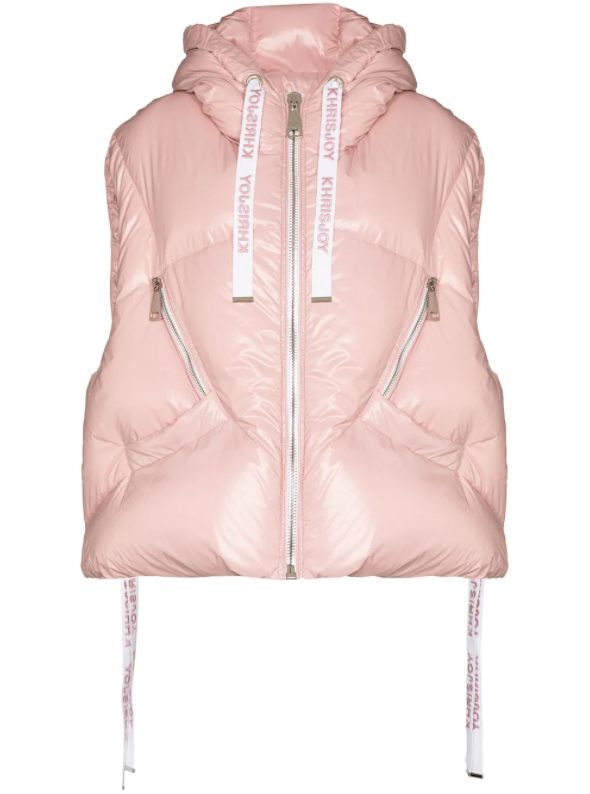 Doudoune en rose brillant de Khrisjoy, CHF 1118.–, via Farfetch.