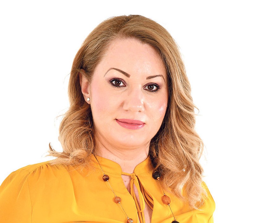 Treba da dobijemo registar koji bi pokazao koliko beba dobijamo uz pomoć VTO  koju država finansira. Država mora da zna rezultat. Sandra Jovanović, predsednica udruženja "Šansa za roditeljstvo"