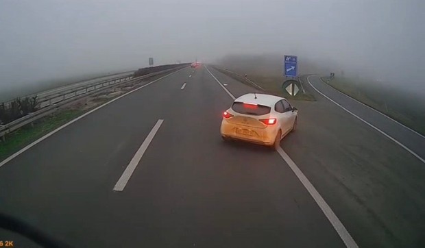 Nepropisno skretanje na auto-putu za Novi Sad