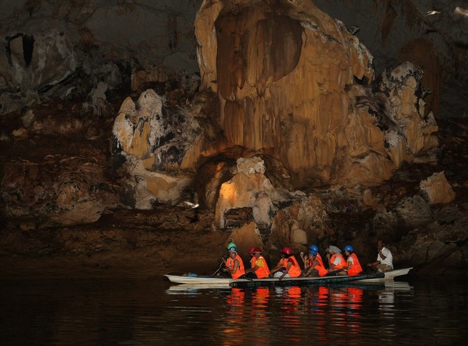 Podziemna rzeka Puerto Princessa na Filipinach